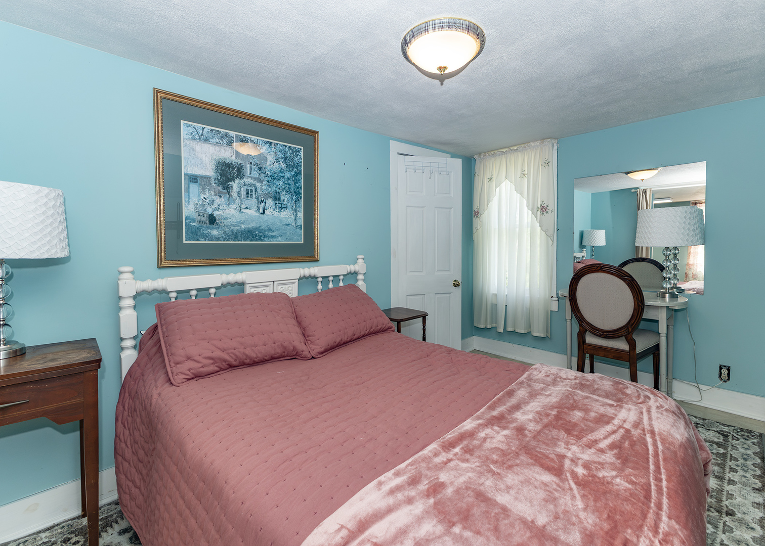 631 N Adams Street Property Photo 27