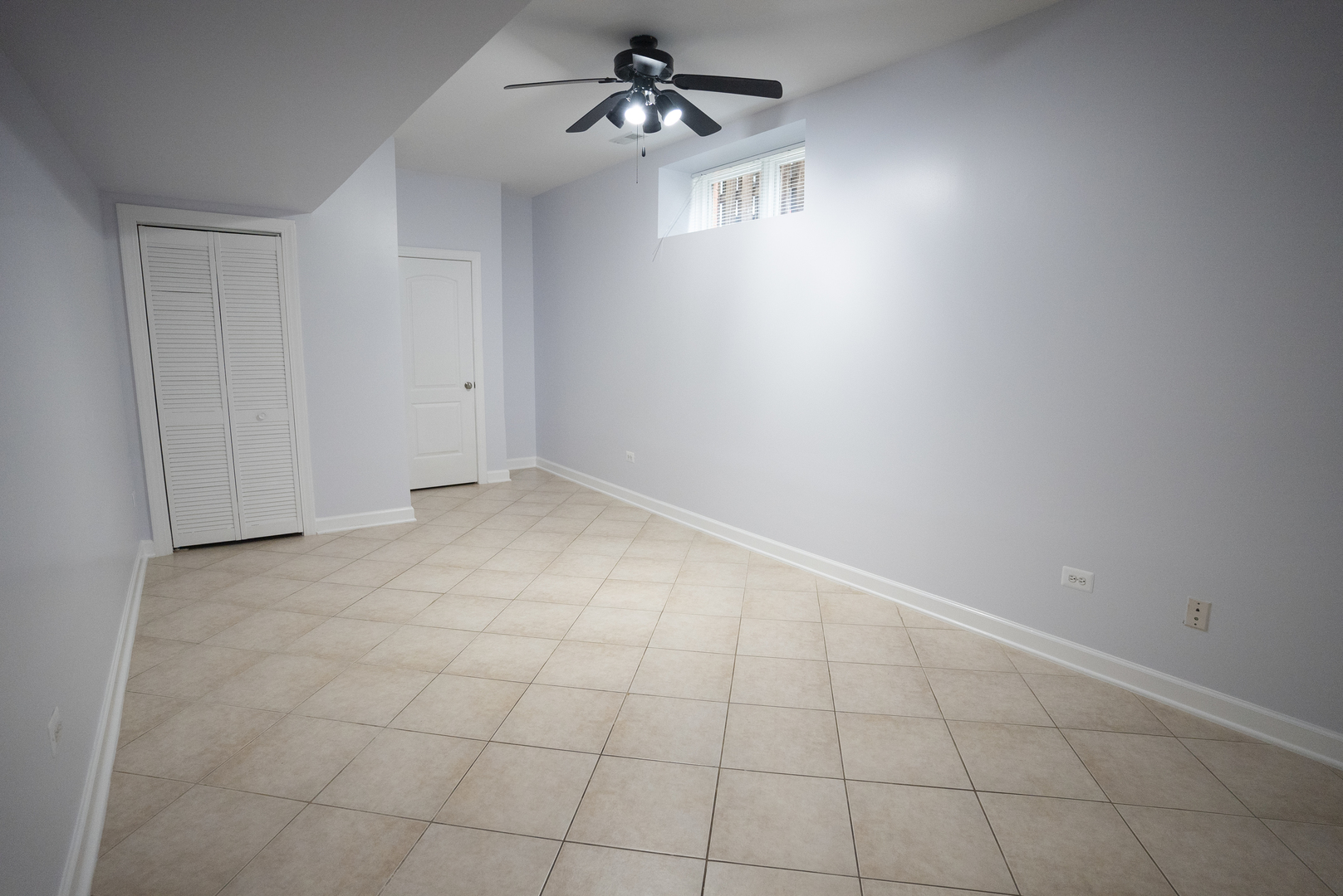 2416 N Greenview Avenue G Property Photo 5