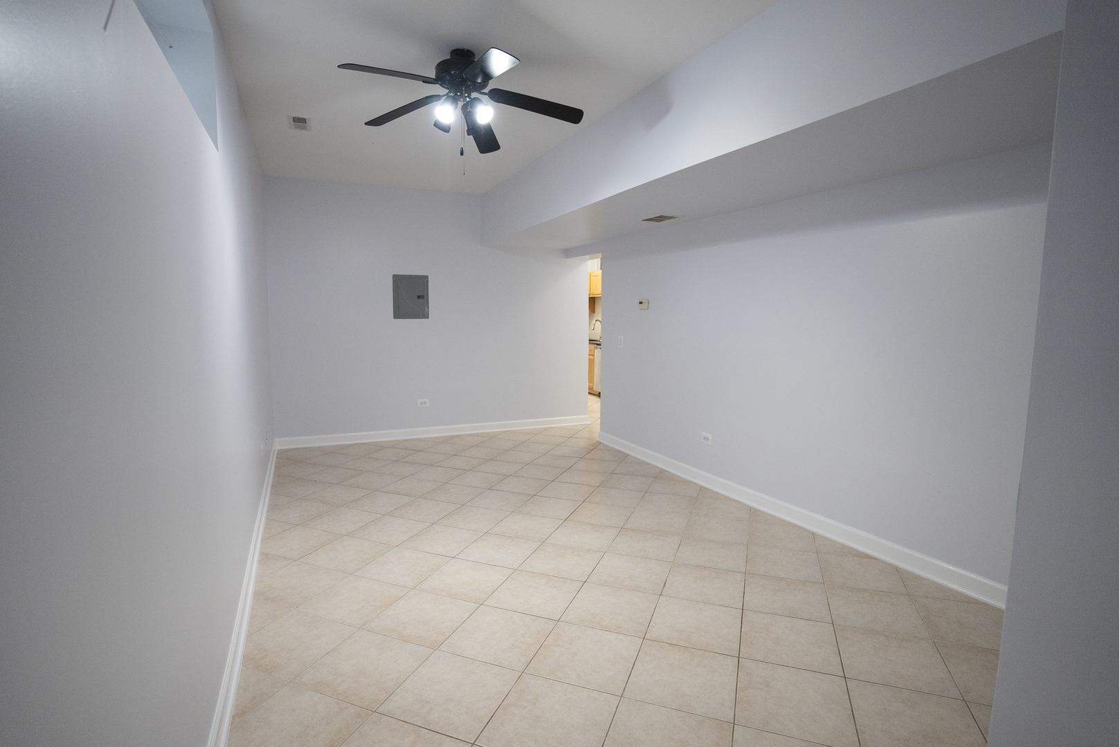 2416 N Greenview Avenue G Property Photo 6