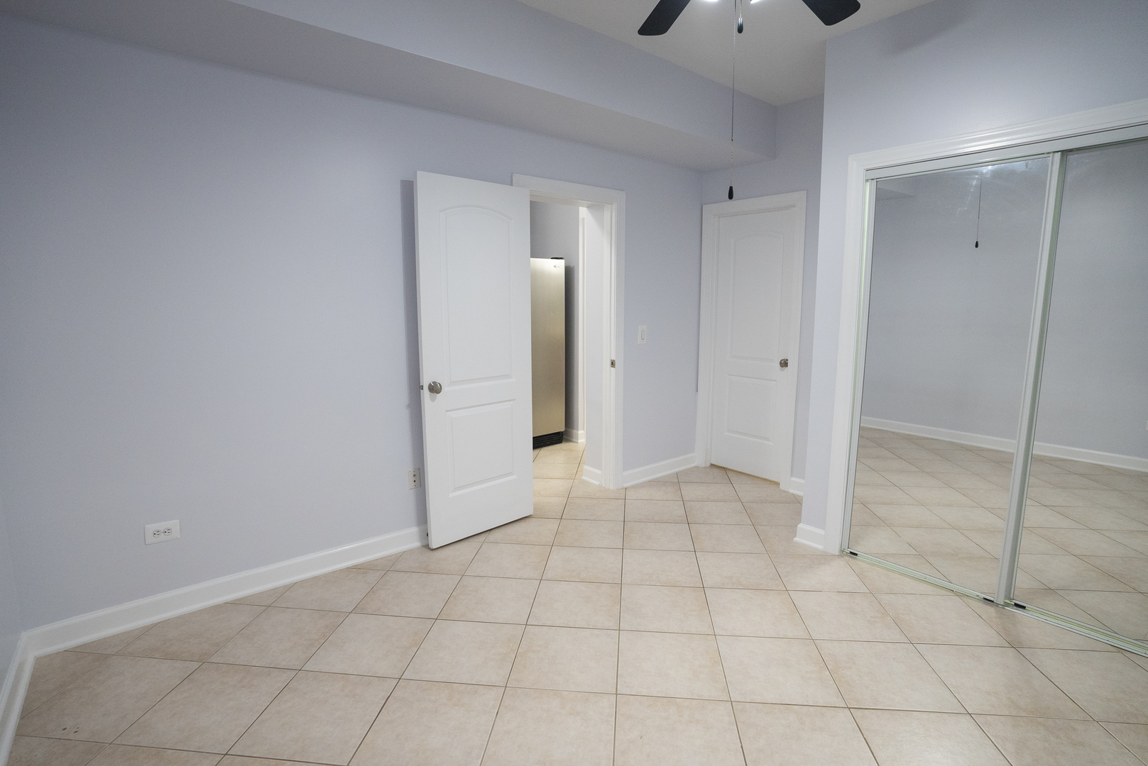 2416 N Greenview Avenue G Property Photo 7