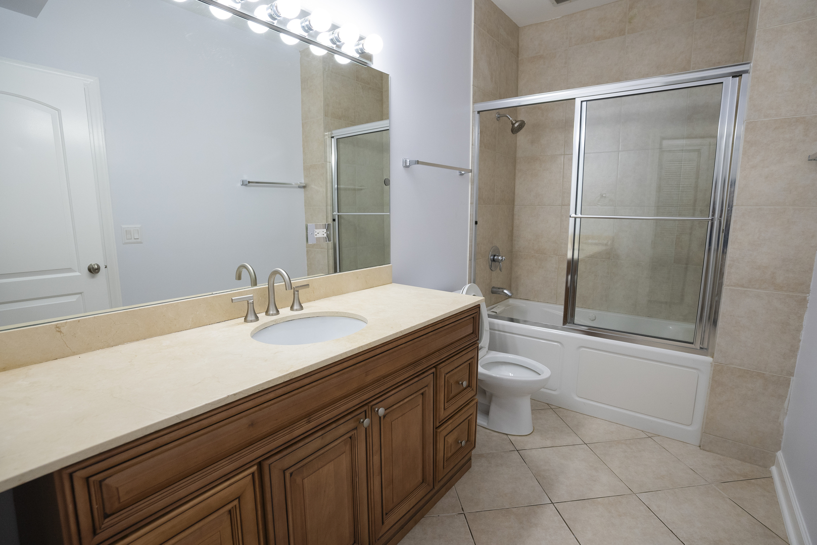 2416 N Greenview Avenue G Property Photo 13