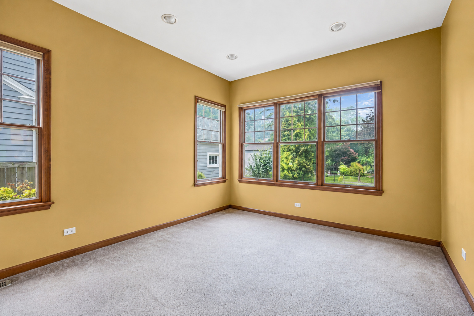 1538 Oakwood Avenue Property Photo 18