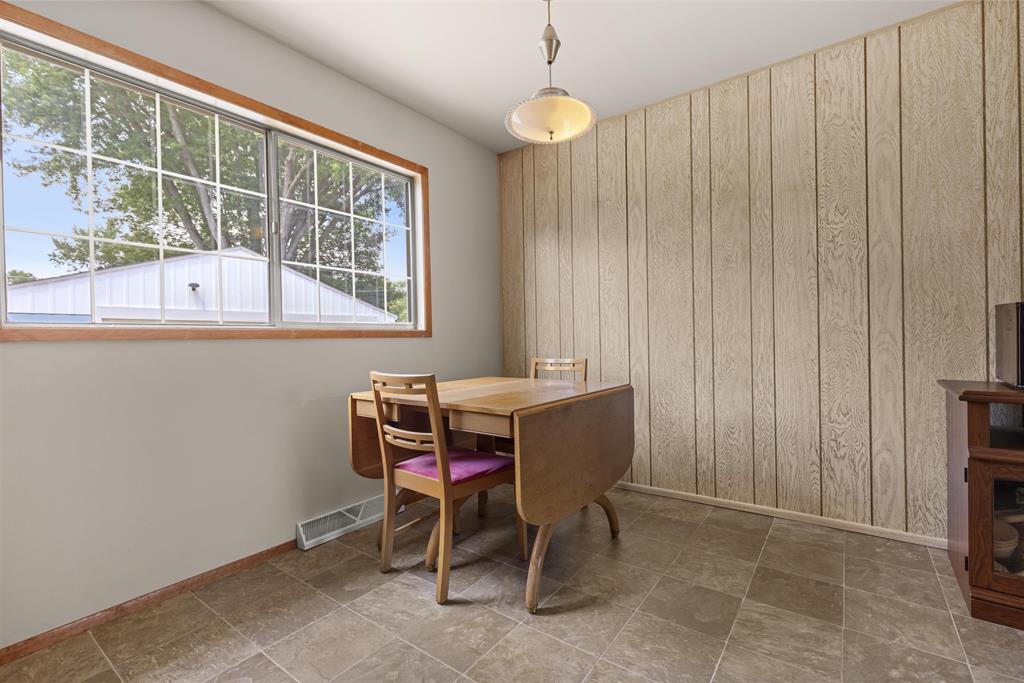 2112 Maple Avenue Property Photo 9