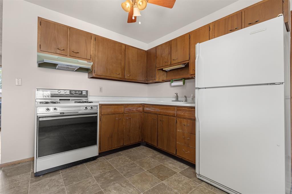 2112 Maple Avenue Property Photo 10