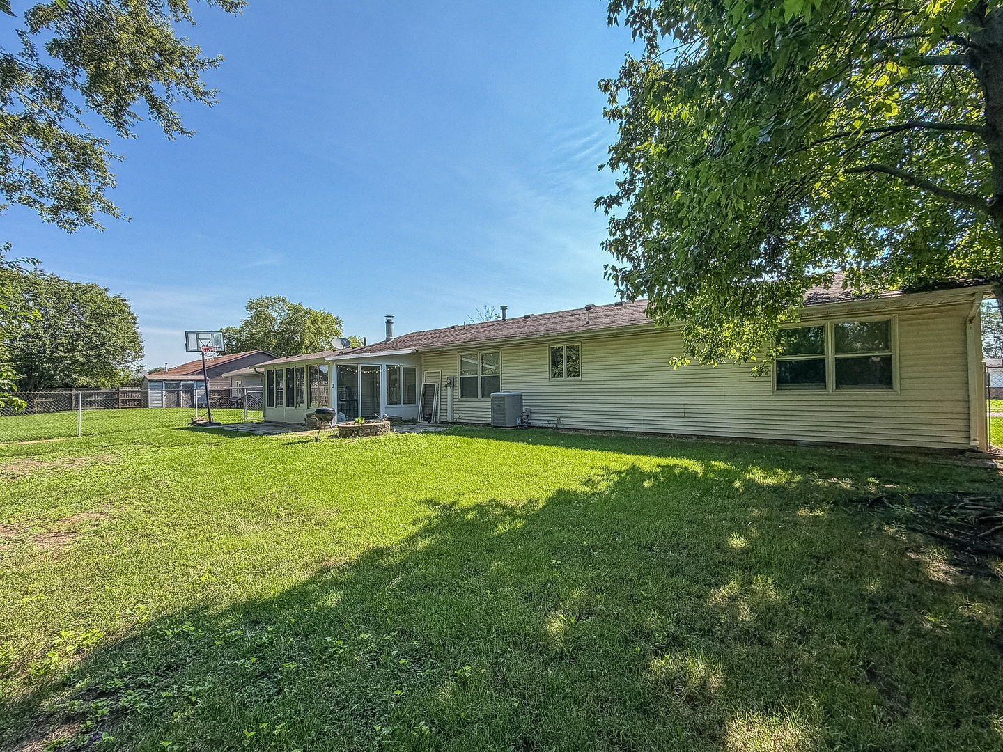 1015 Cambridge Drive Property Photo 33