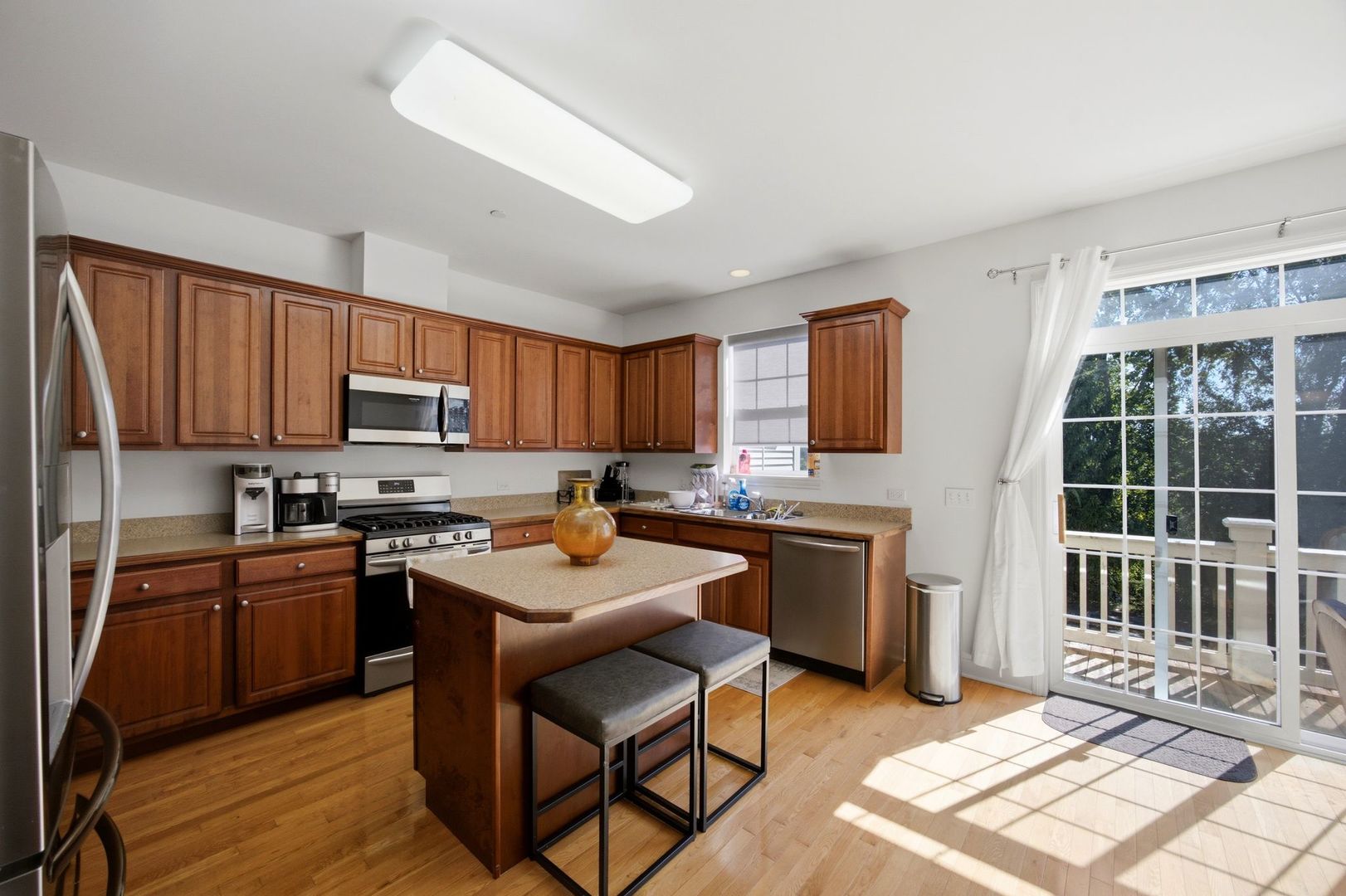 435 E Railroad Avenue Property Photo 14