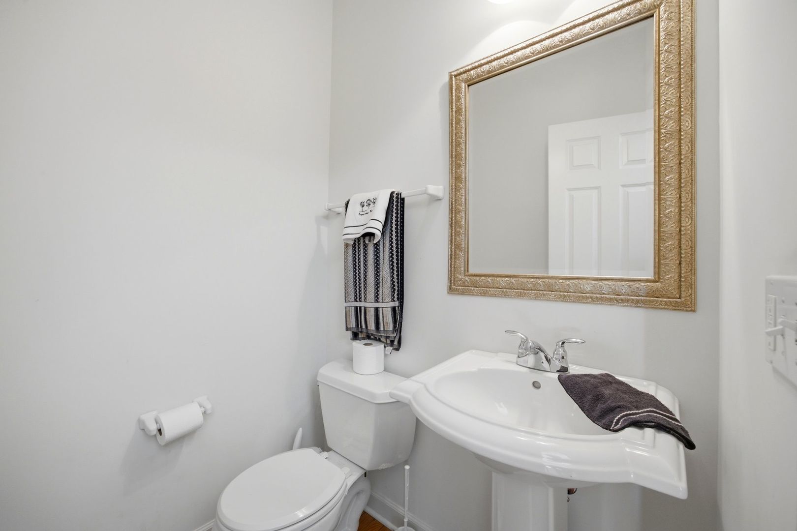 435 E Railroad Avenue Property Photo 18