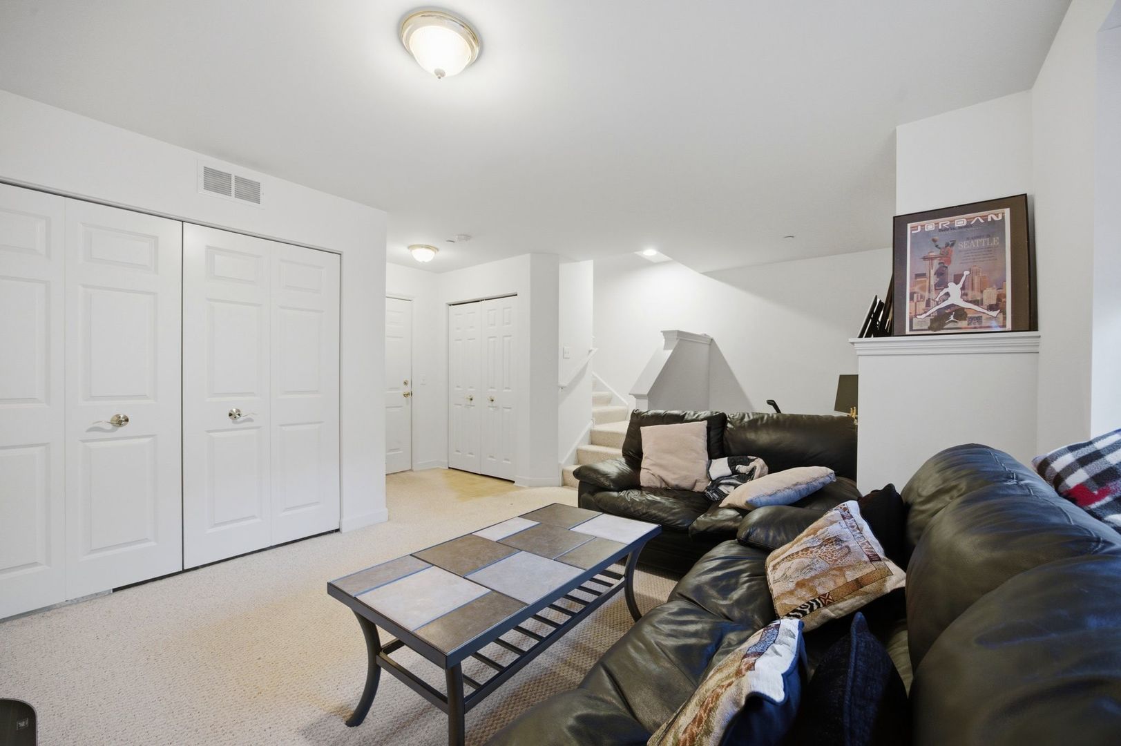 435 E Railroad Avenue Property Photo 25