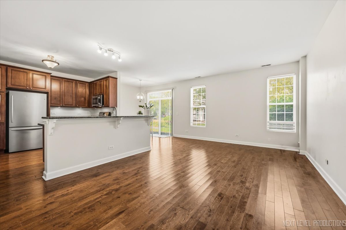 5015 Montauk Drive Property Photo 4