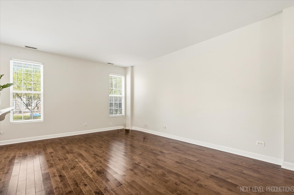 5015 Montauk Drive Property Photo 6