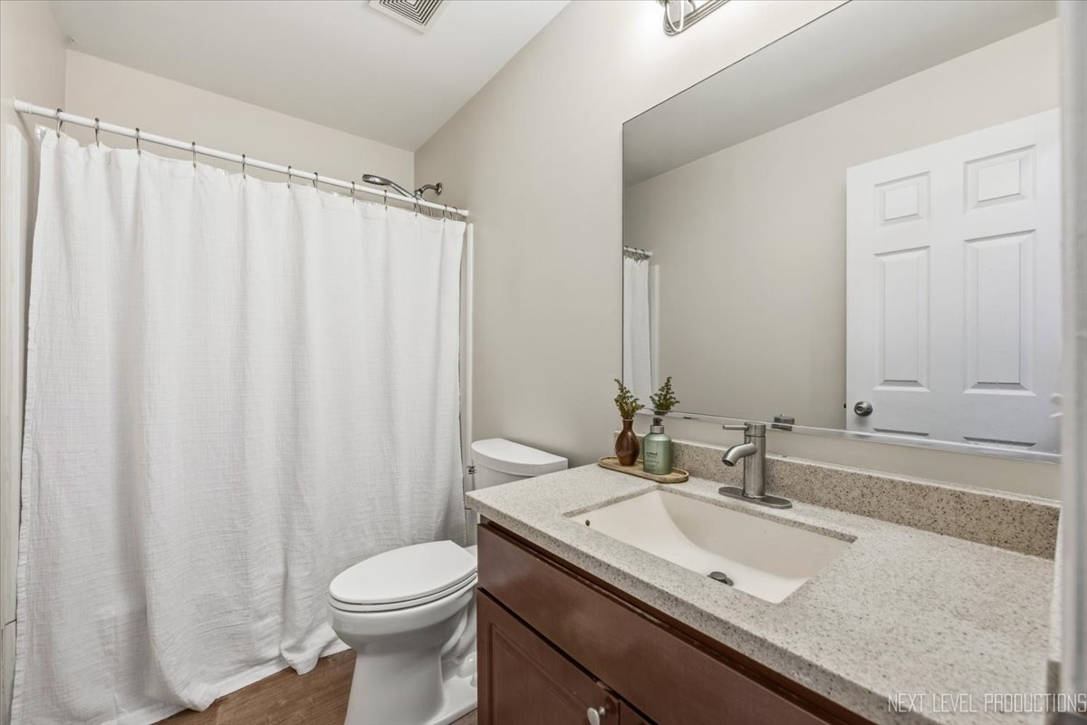 5015 Montauk Drive Property Photo 22