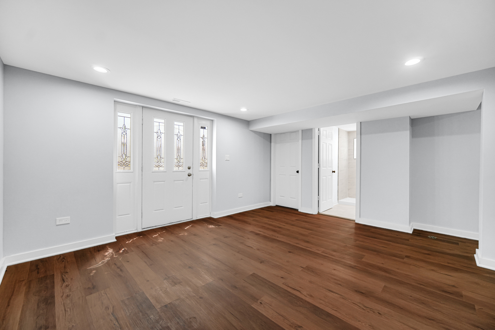 15041 Irving Avenue Property Photo 12