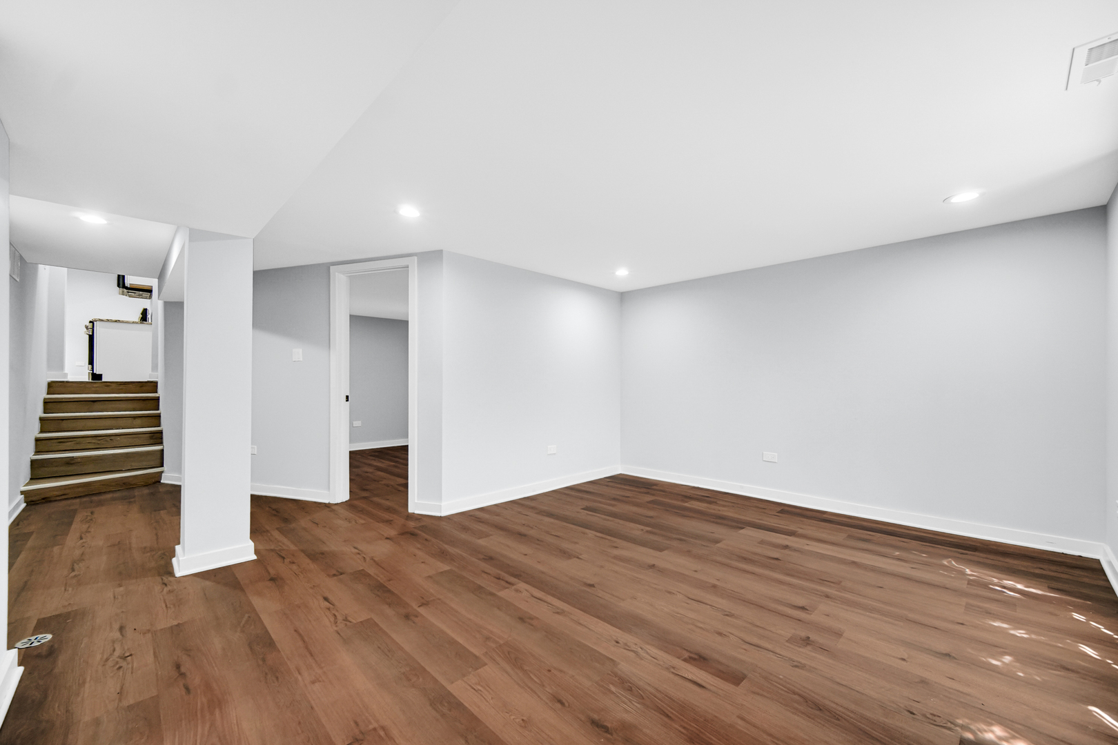 15041 Irving Avenue Property Photo 14