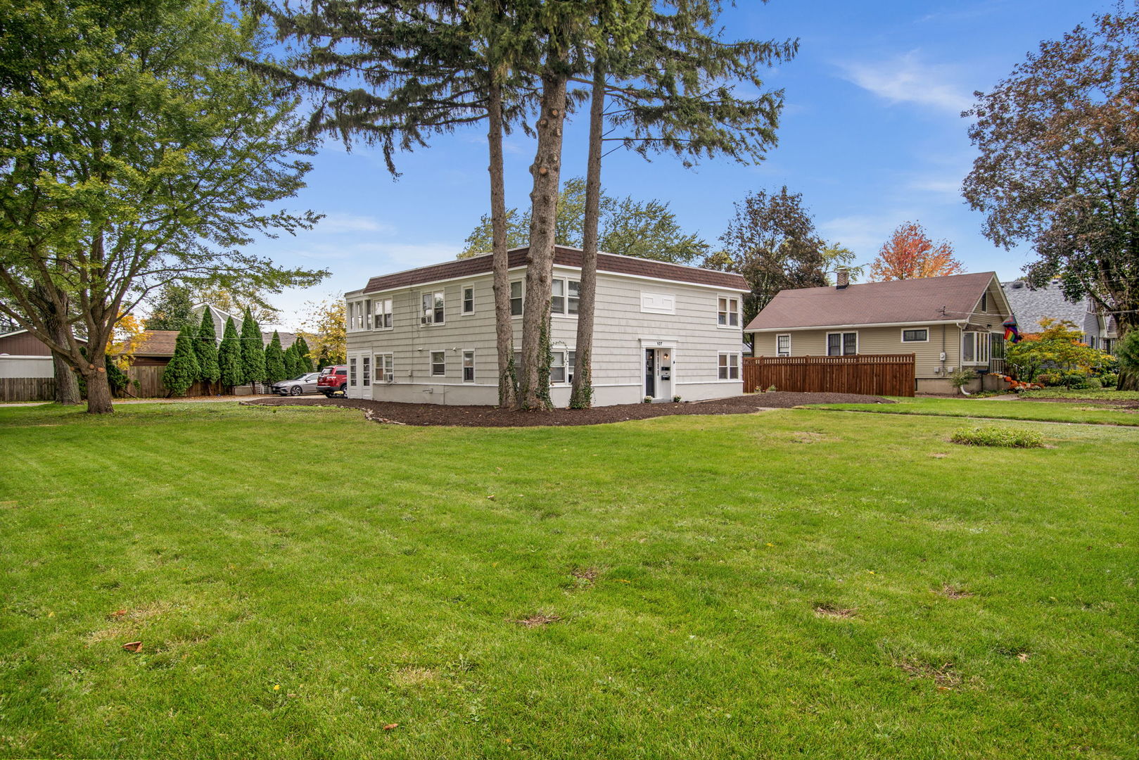 107 N Mallory Avenue Property Photo 3