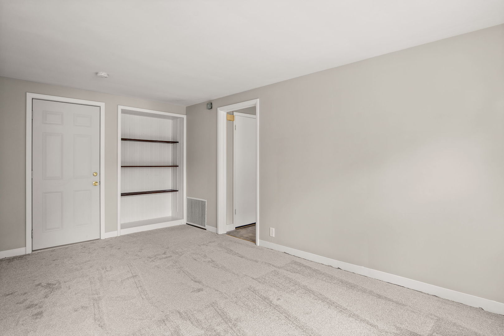 107 N Mallory Avenue Property Photo 6