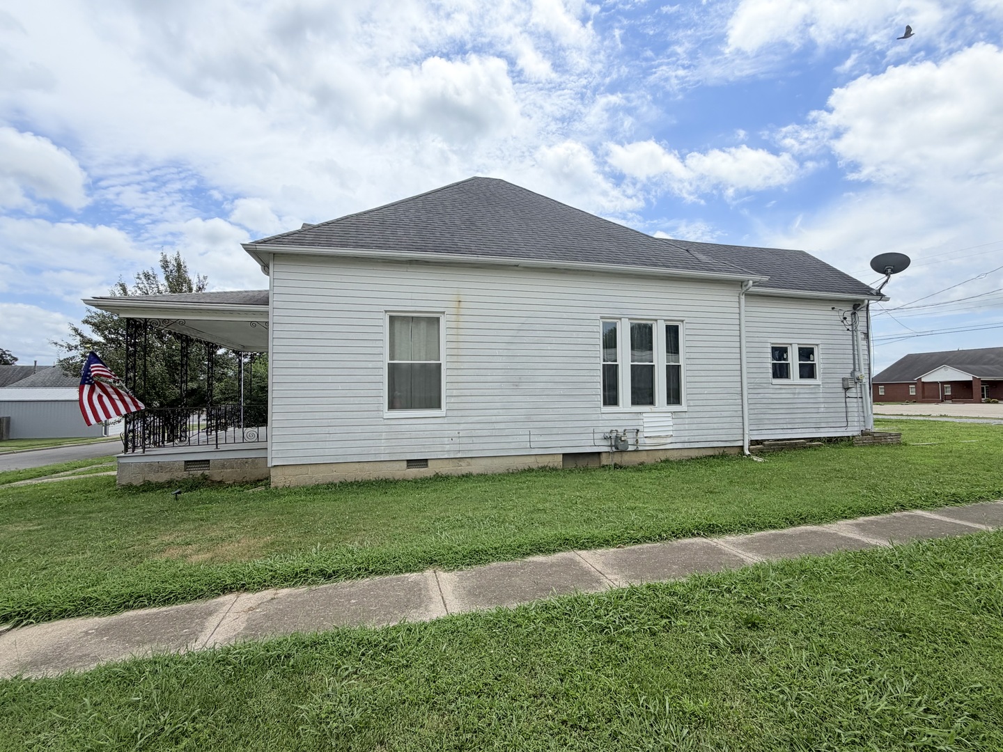 1163 1st Street Property Photo 5