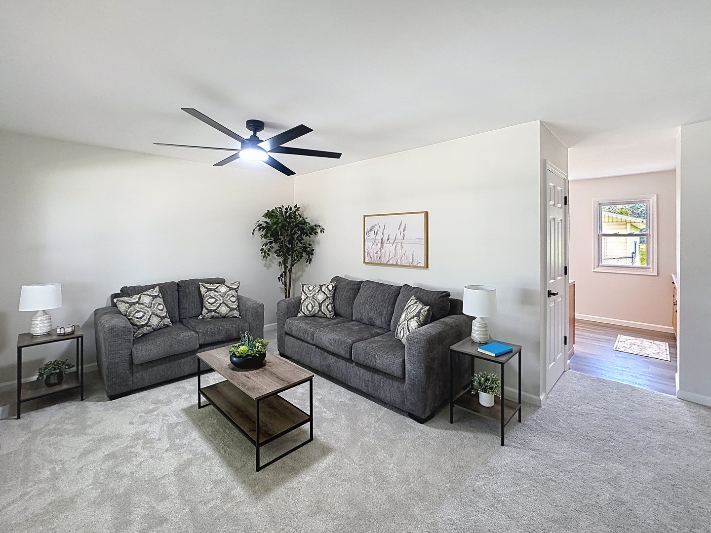 1711 2nd Street Property Photo 4