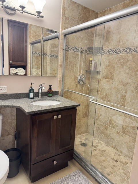 400 E Randolph Street 3318 Property Photo 8