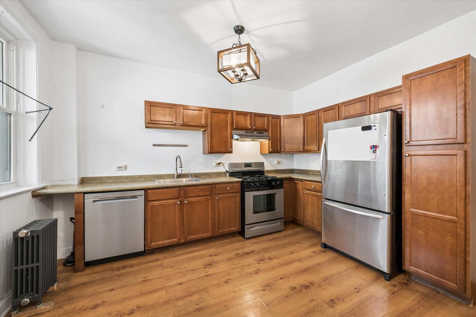5052 S Blackstone Avenue 2 Property Photo 9