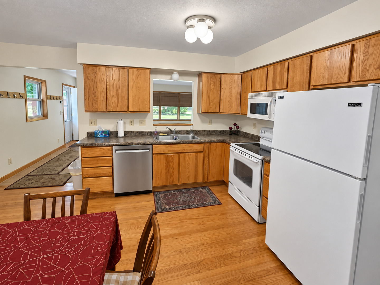 3899 S Weldon Road Property Photo 6