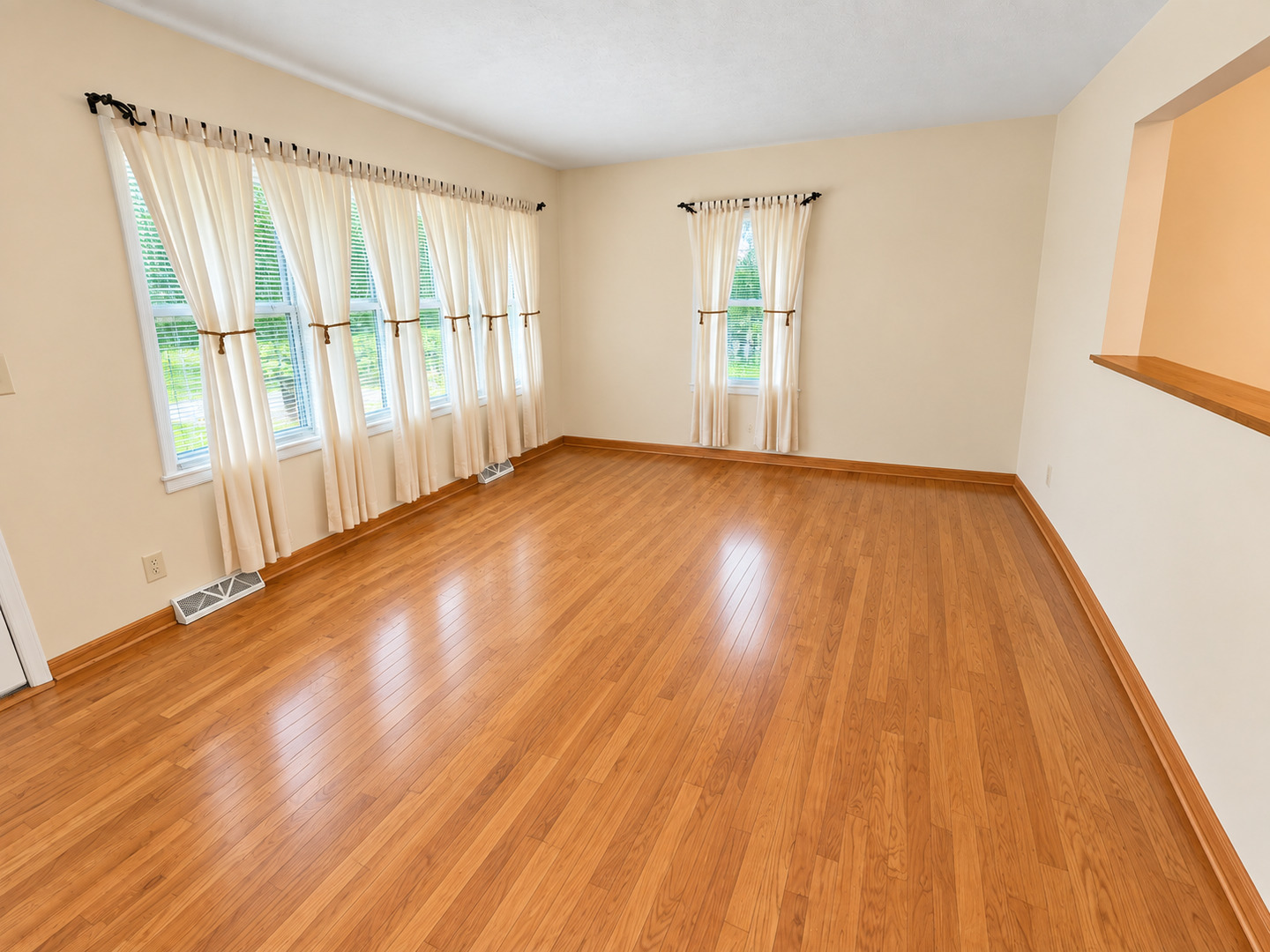 3899 S Weldon Road Property Photo 9