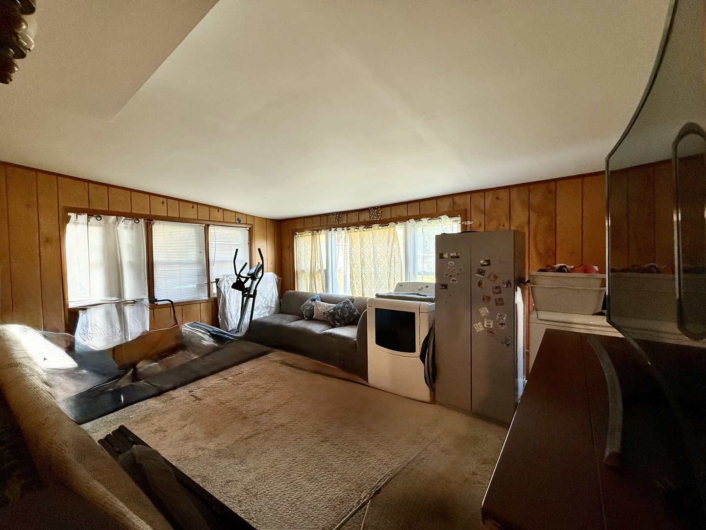 321 E Medill Avenue Property Photo 7