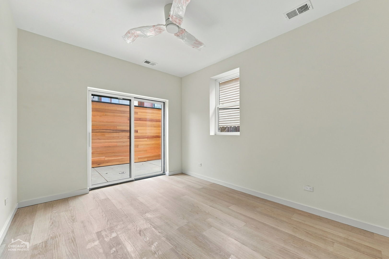 1118 W 19th Street Property Photo 27