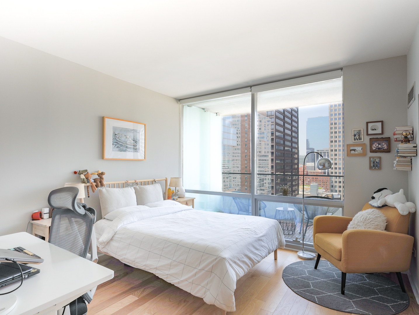 8 E Randolph Street 2706 Property Photo 13