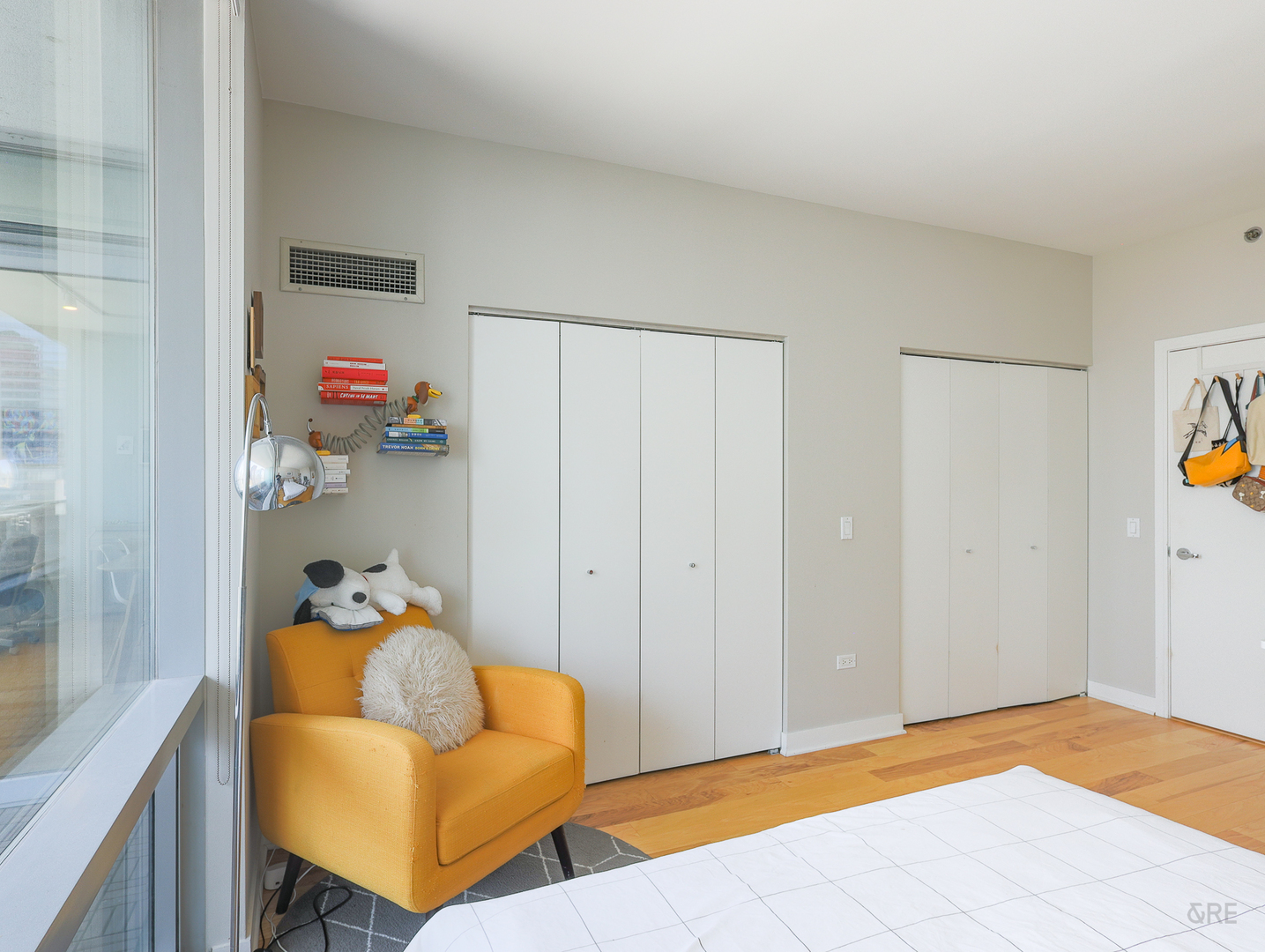 8 E Randolph Street 2706 Property Photo 14