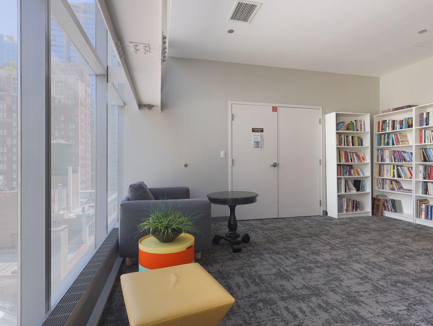 8 E Randolph Street 2706 Property Photo 19
