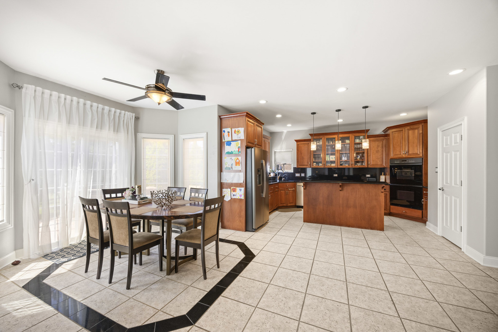 6 W Jayne Street Property Photo 17