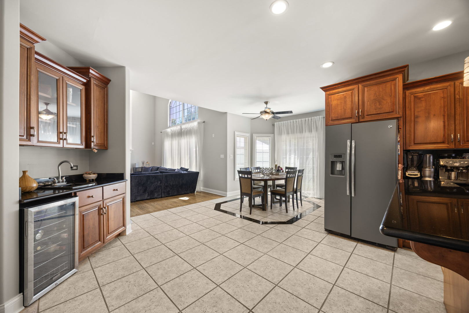 6 W Jayne Street Property Photo 21