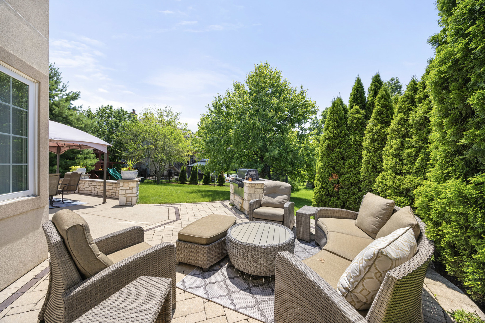 6 W Jayne Street Property Photo 44