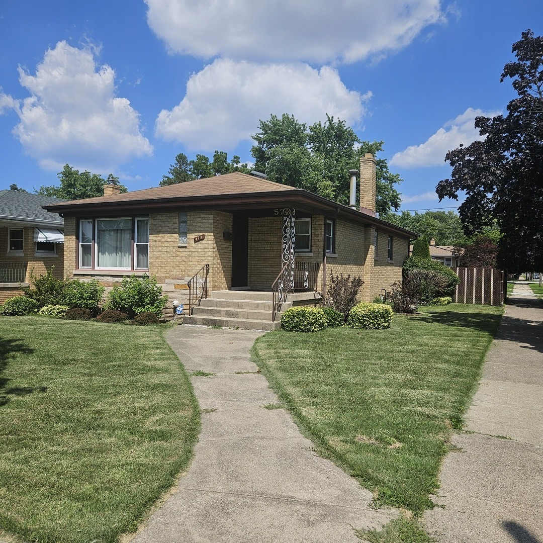 573 Gordon Avenue Property Photo 1