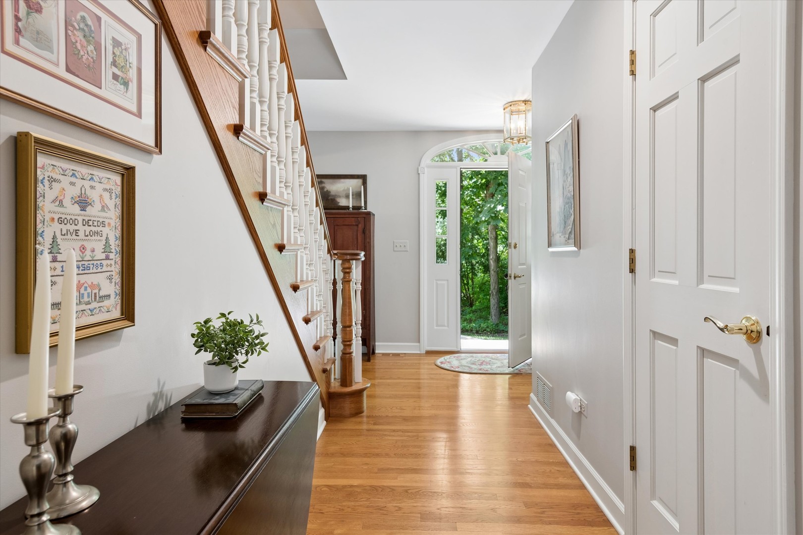 22801 W Glenhurst Road Property Photo 4