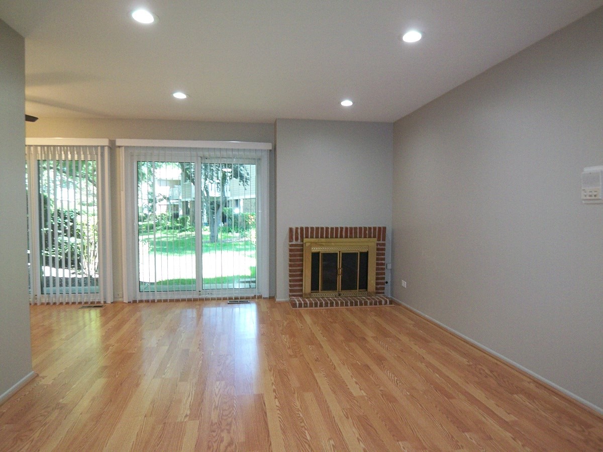 1546 Williamsburg Drive C1 Property Photo 2