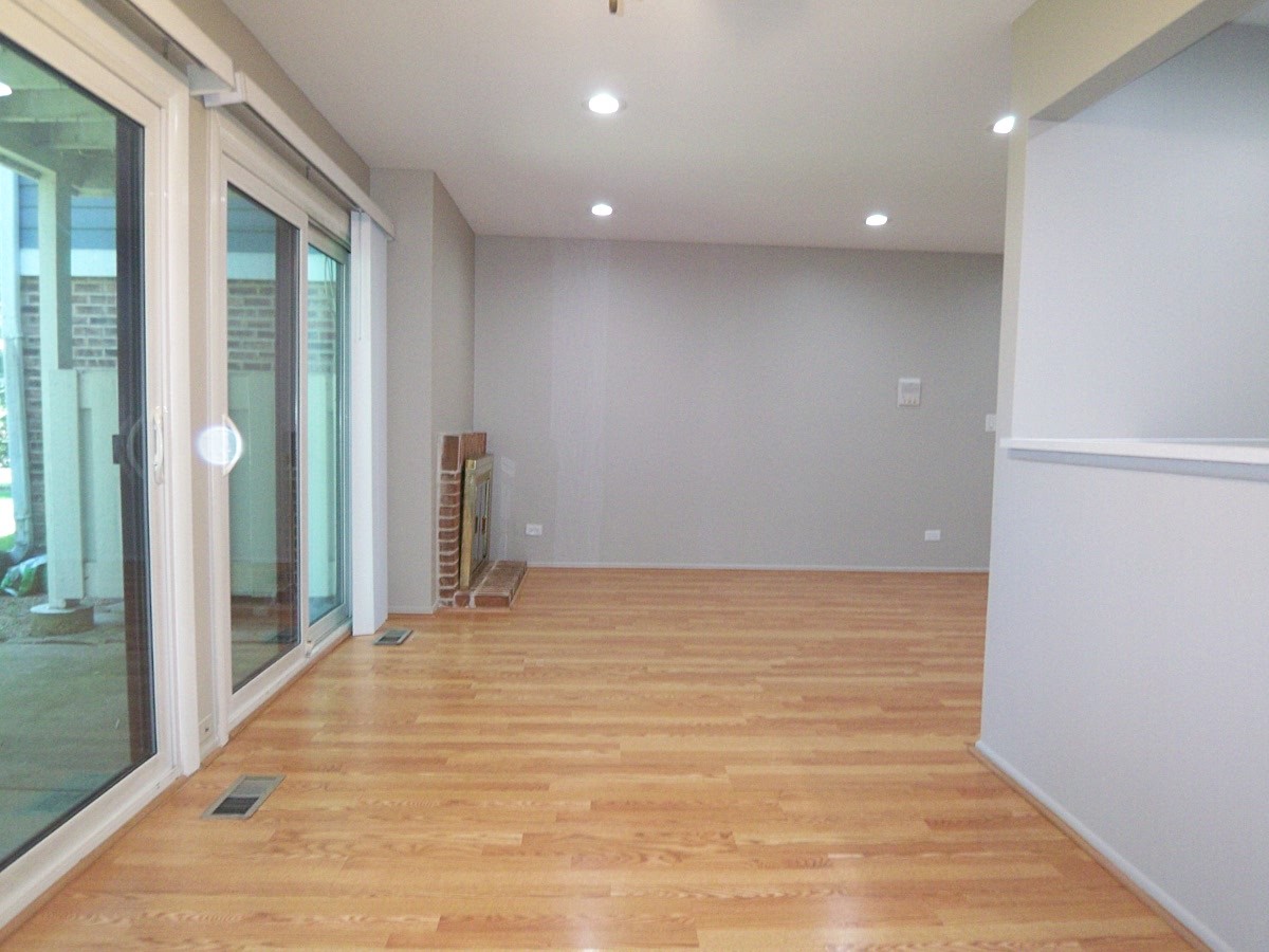 1546 Williamsburg Drive C1 Property Photo 7