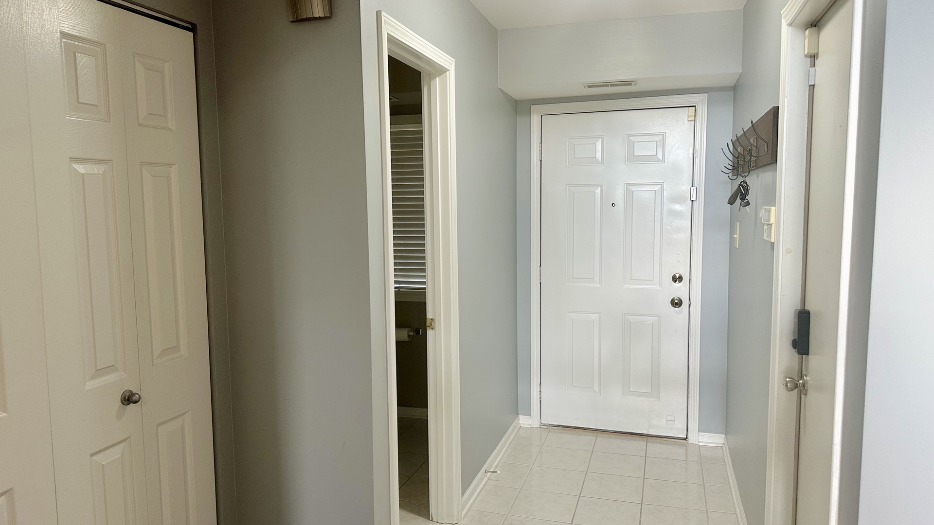 16026 Bormet Drive Property Photo 3