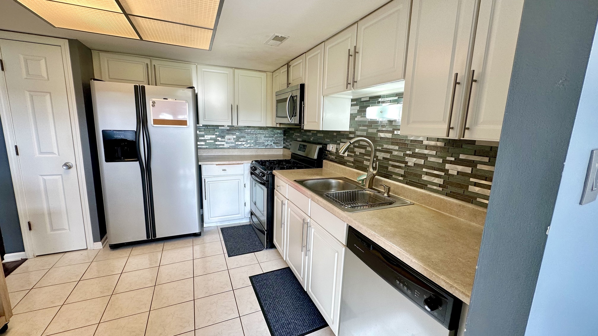 16026 Bormet Drive Property Photo 10