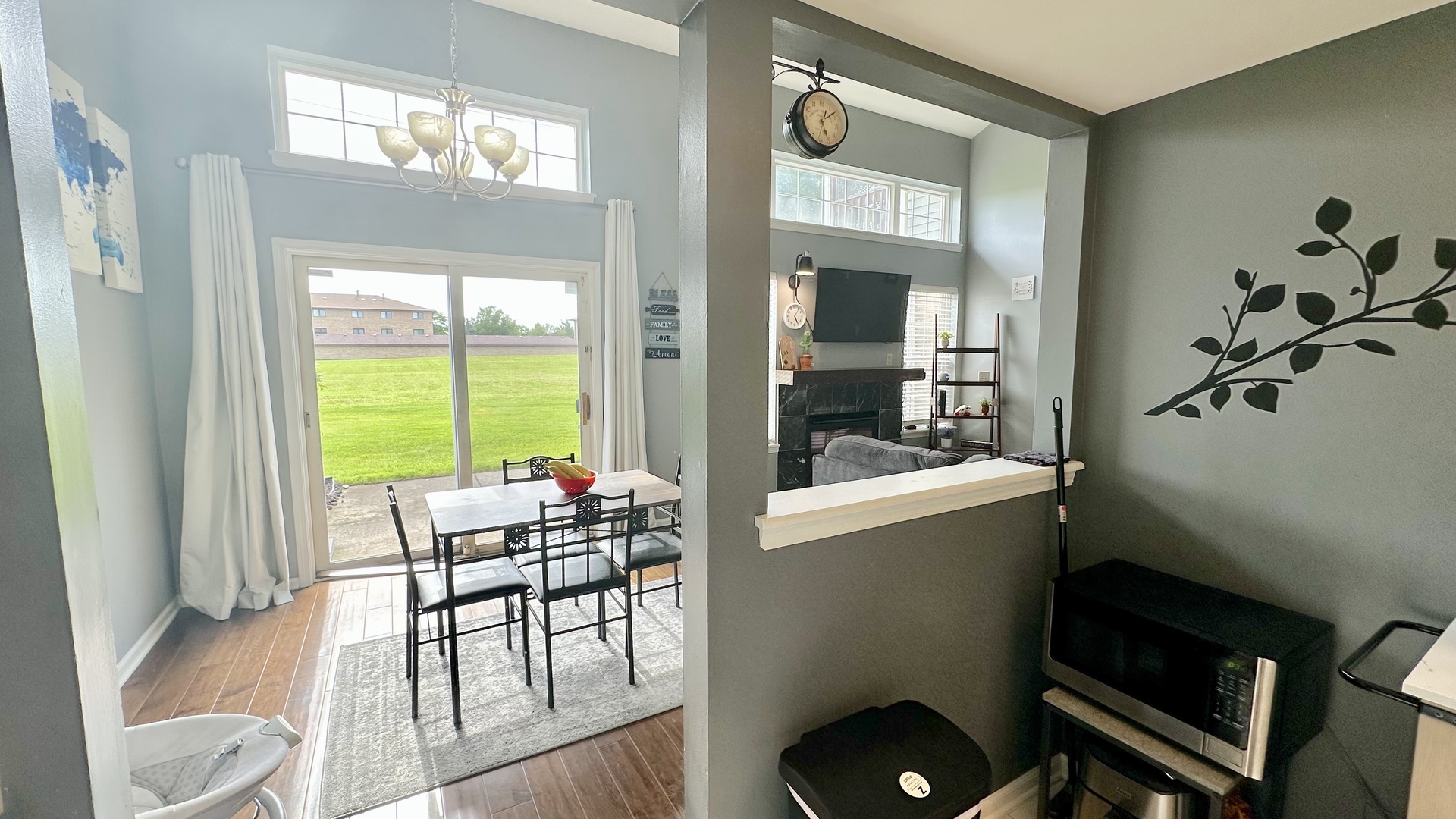 16026 Bormet Drive Property Photo 13