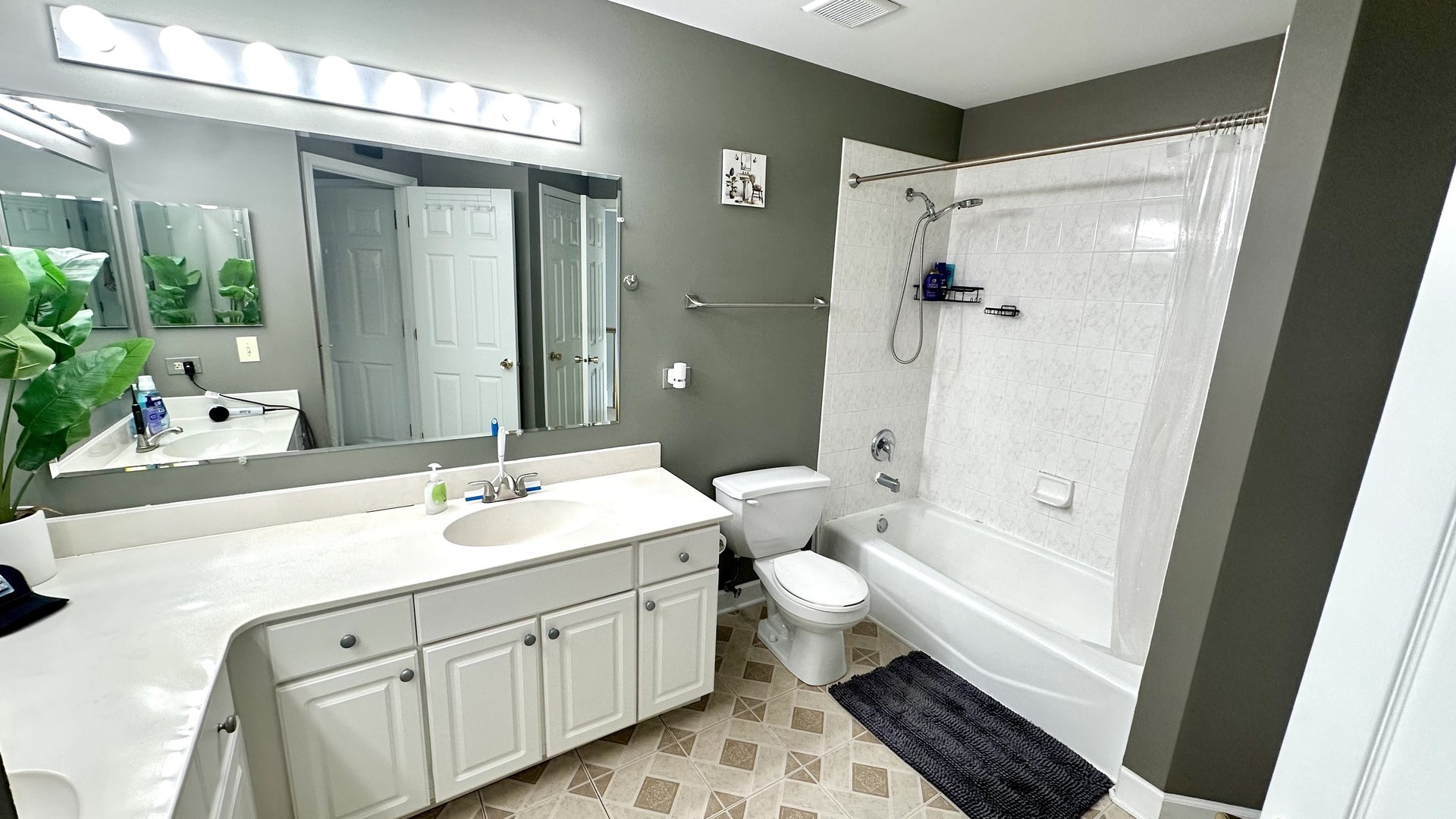16026 Bormet Drive Property Photo 27
