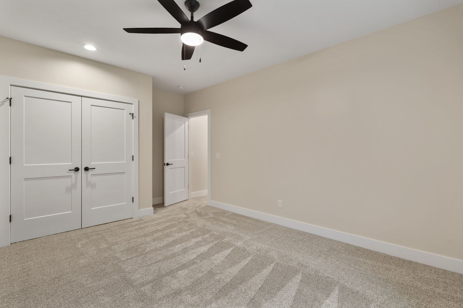 7131 Black Oak Drive Property Photo 38