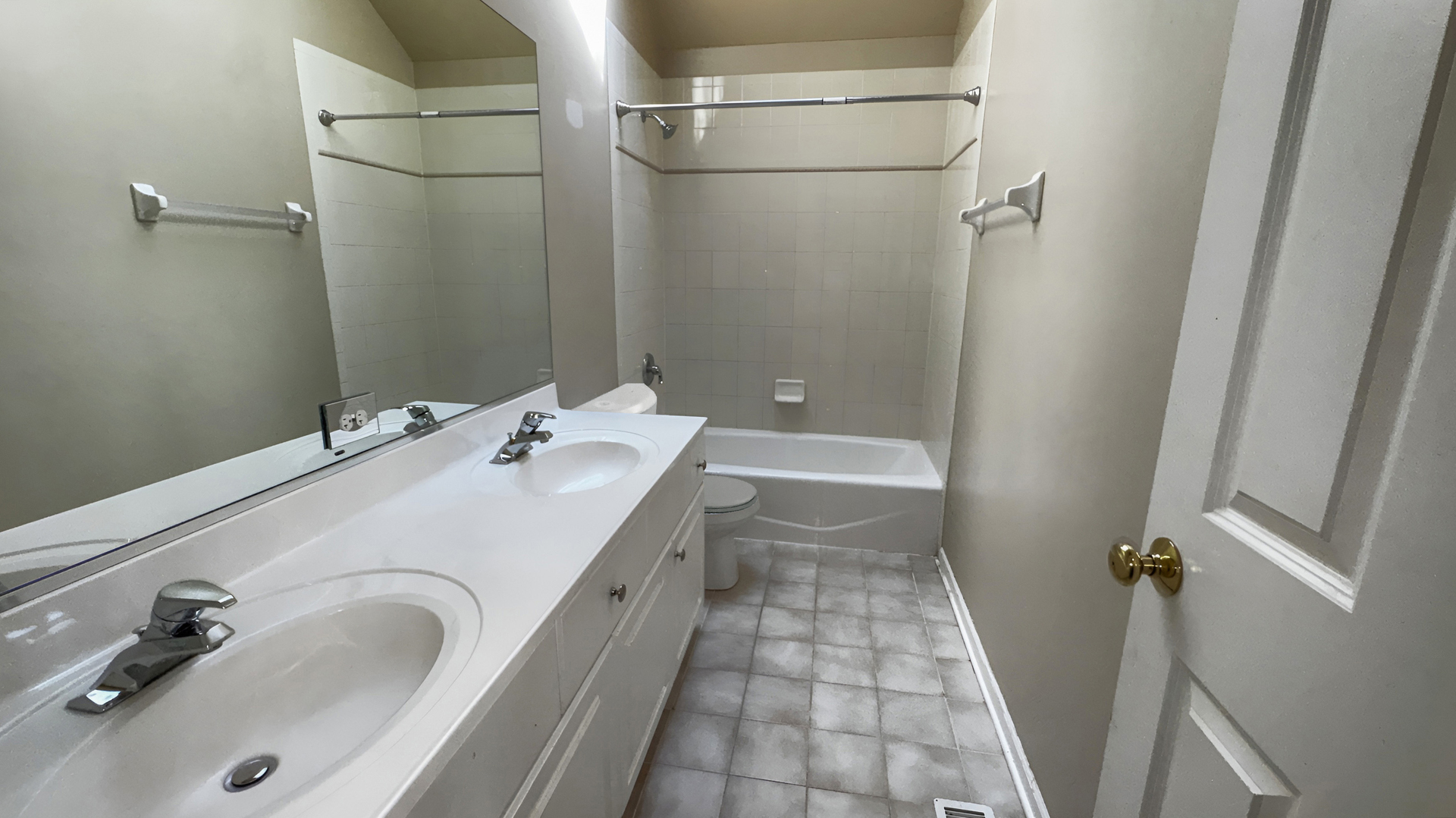 4824 Clearwater Lane Property Photo 26