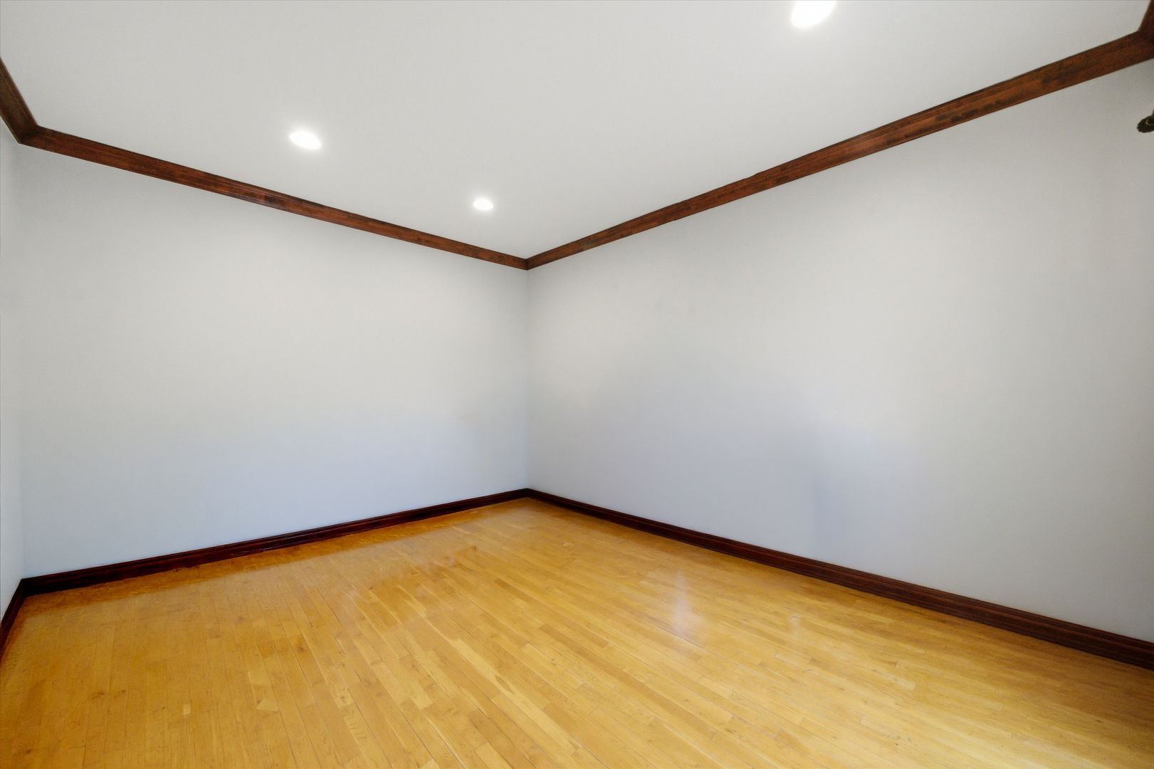 212 E 44th Street 3 Property Photo 11