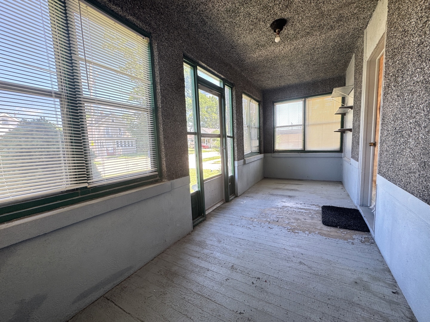 637 Crosat Street Property Photo 6
