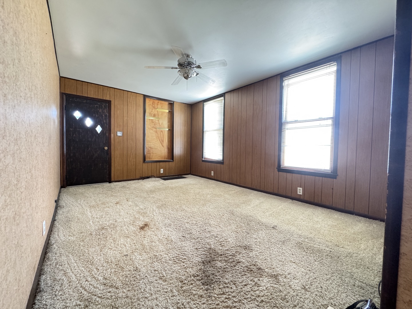 637 Crosat Street Property Photo 9