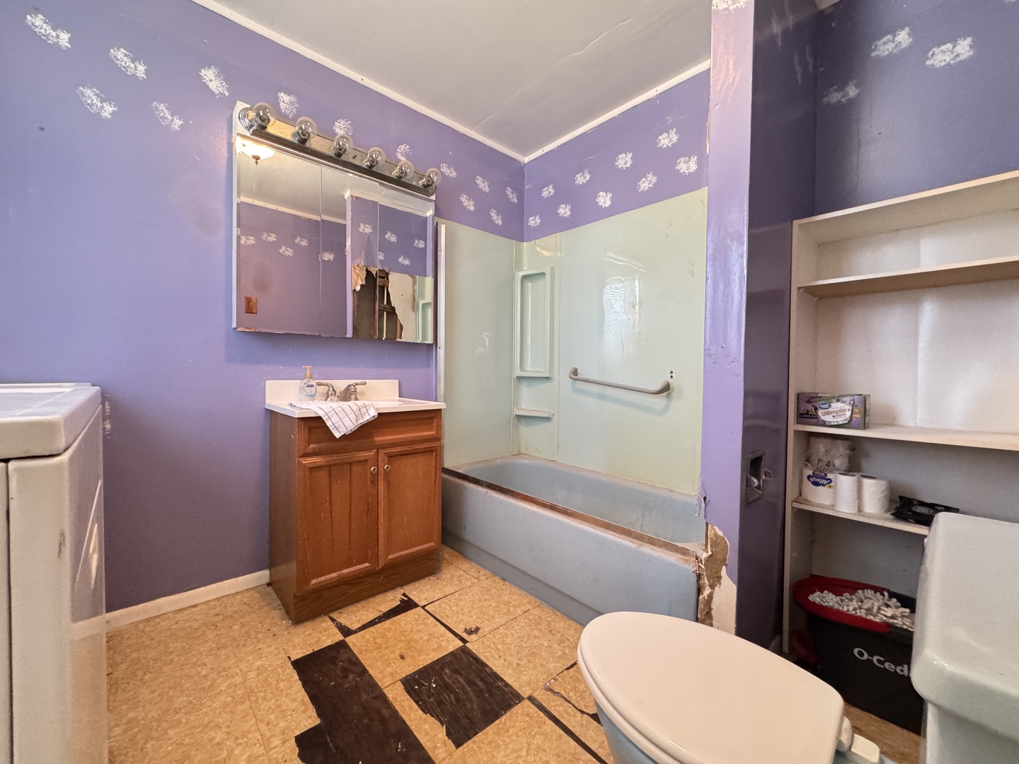 637 Crosat Street Property Photo 18