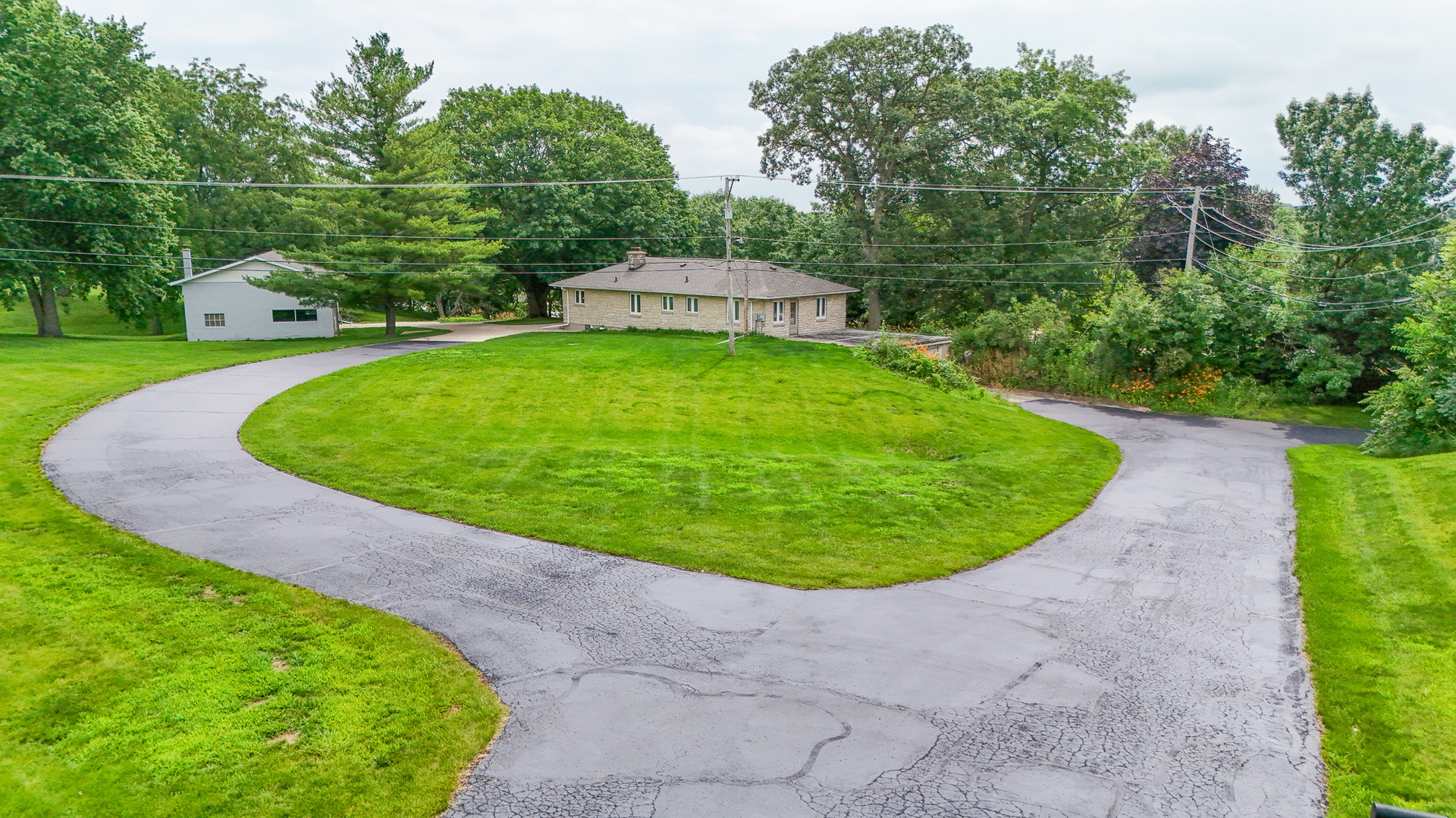 1742 Wolverine Road Property Photo 1