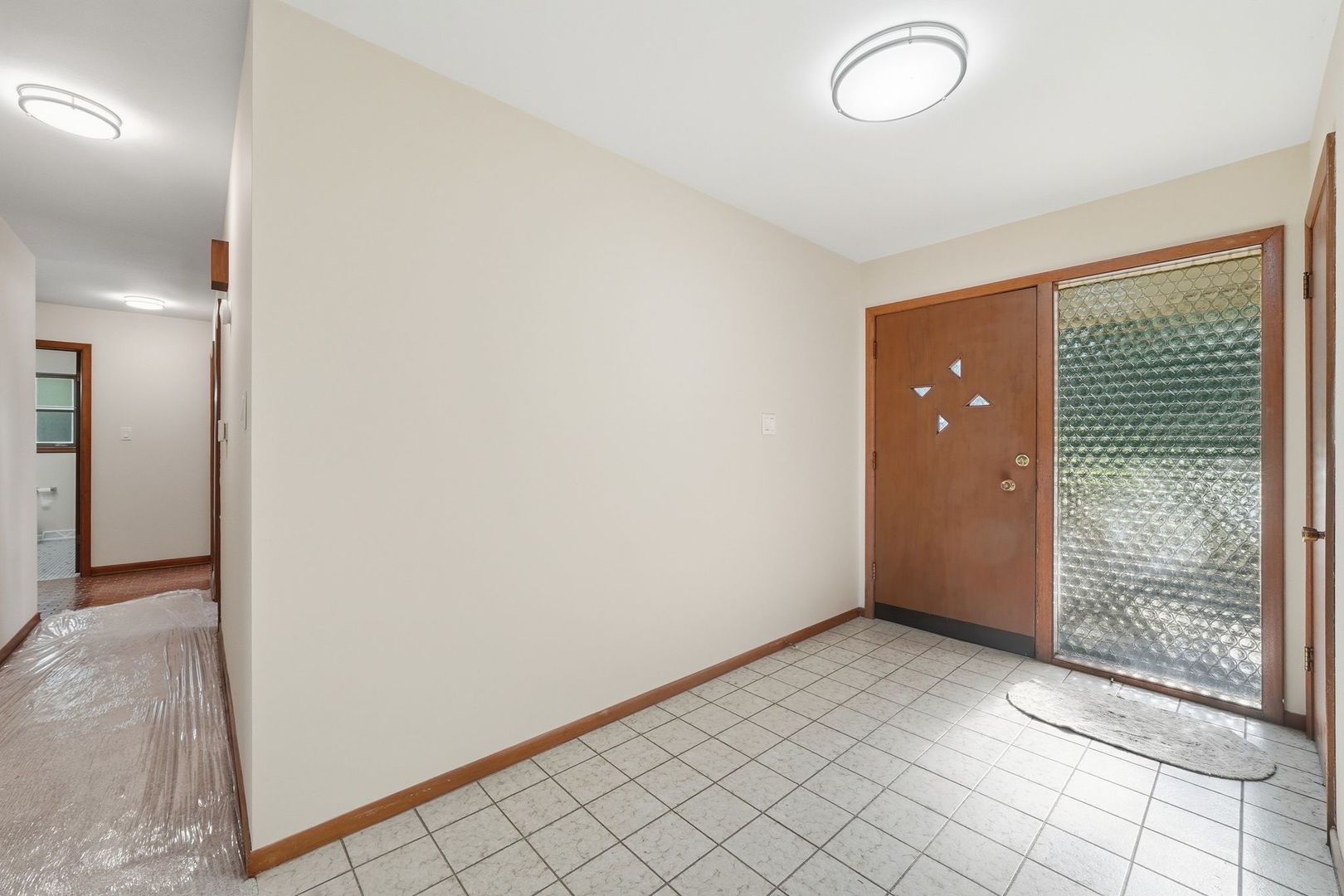 9041 S 84 Court Property Photo 4