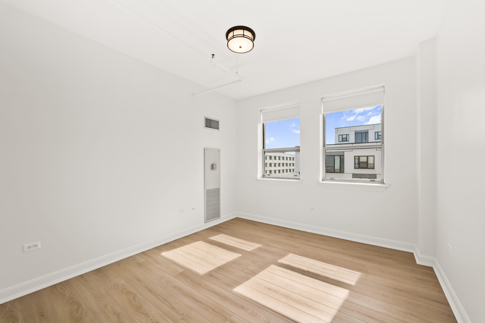 511 W Division Street 706 Property Photo 10